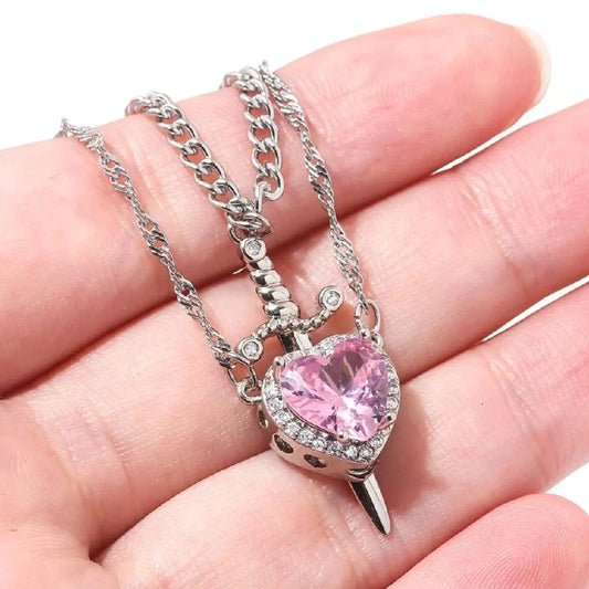 Collar corazón y espada
